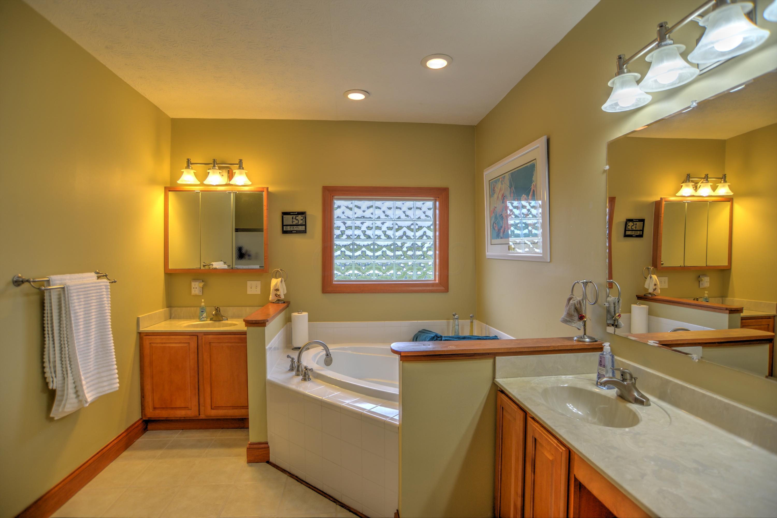 1150 Hubbard Road Galloway, OH 43119 - Photo 12 of 41