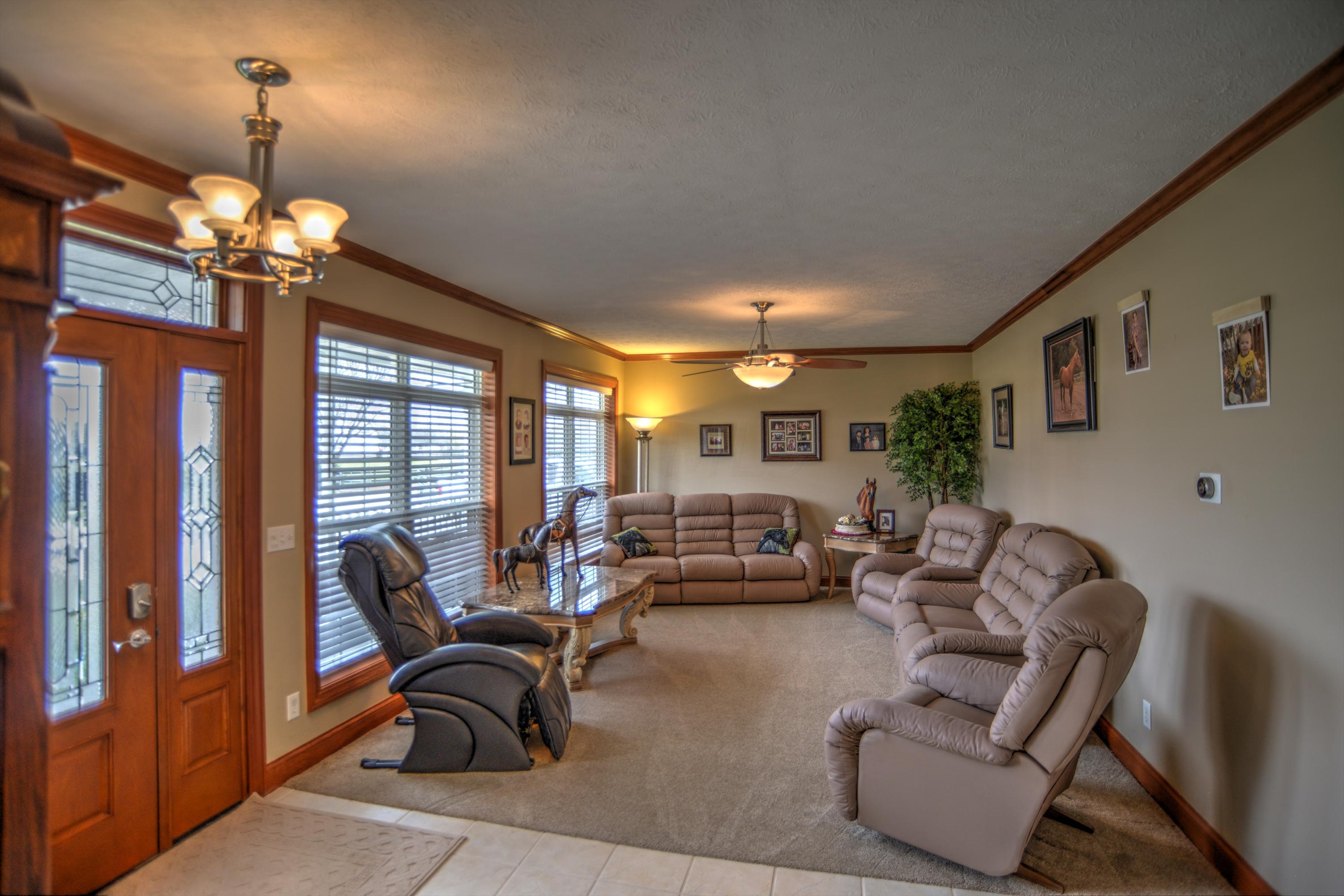 1150 Hubbard Road Galloway, OH 43119 - Photo 4 of 41