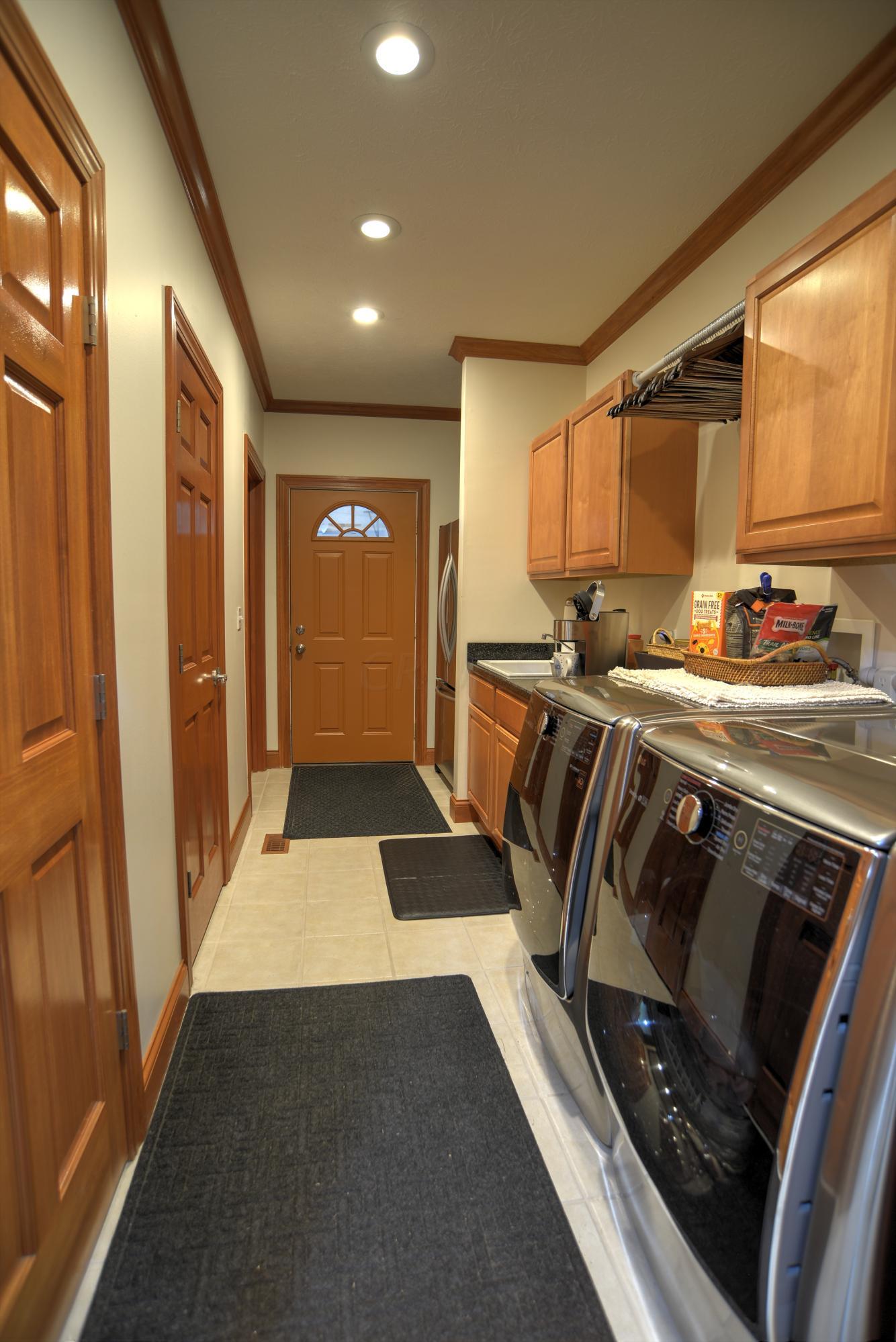 1150 Hubbard Road Galloway, OH 43119 - Photo 8 of 41