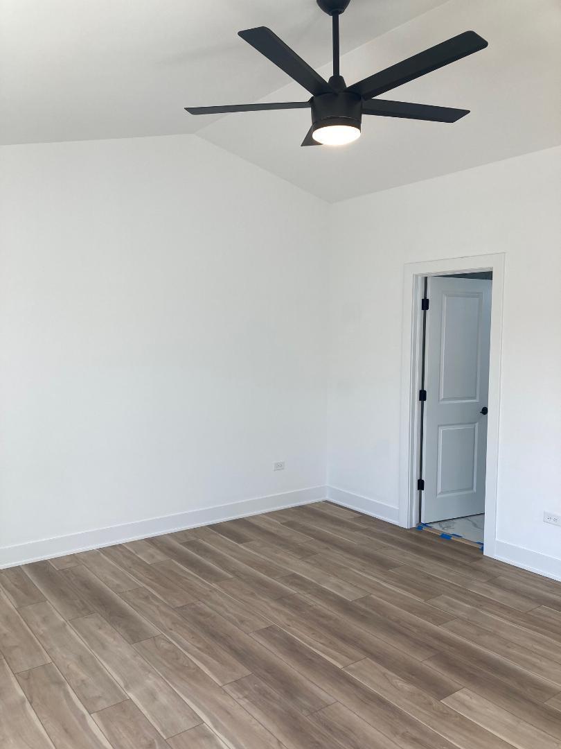 935 Saddle Ridge Drive Joliet, IL 60432 - Photo 8 of 21 a view of an empty room