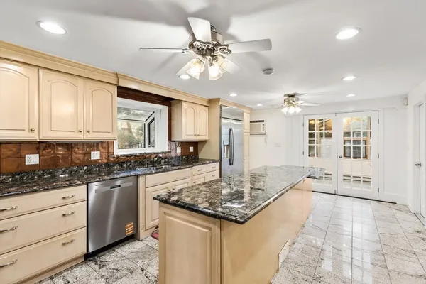 $1,899,000 | 227 Walnut Street, Saugus, MA 01906