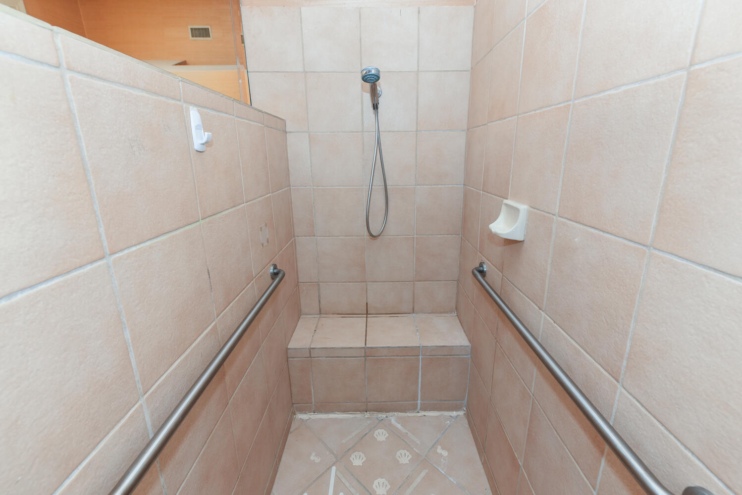 10209 Spyglass Way Boca Raton, FL 33498 - Photo 28 of 51 10209 Spyglass Way Boca Raton-large-045-