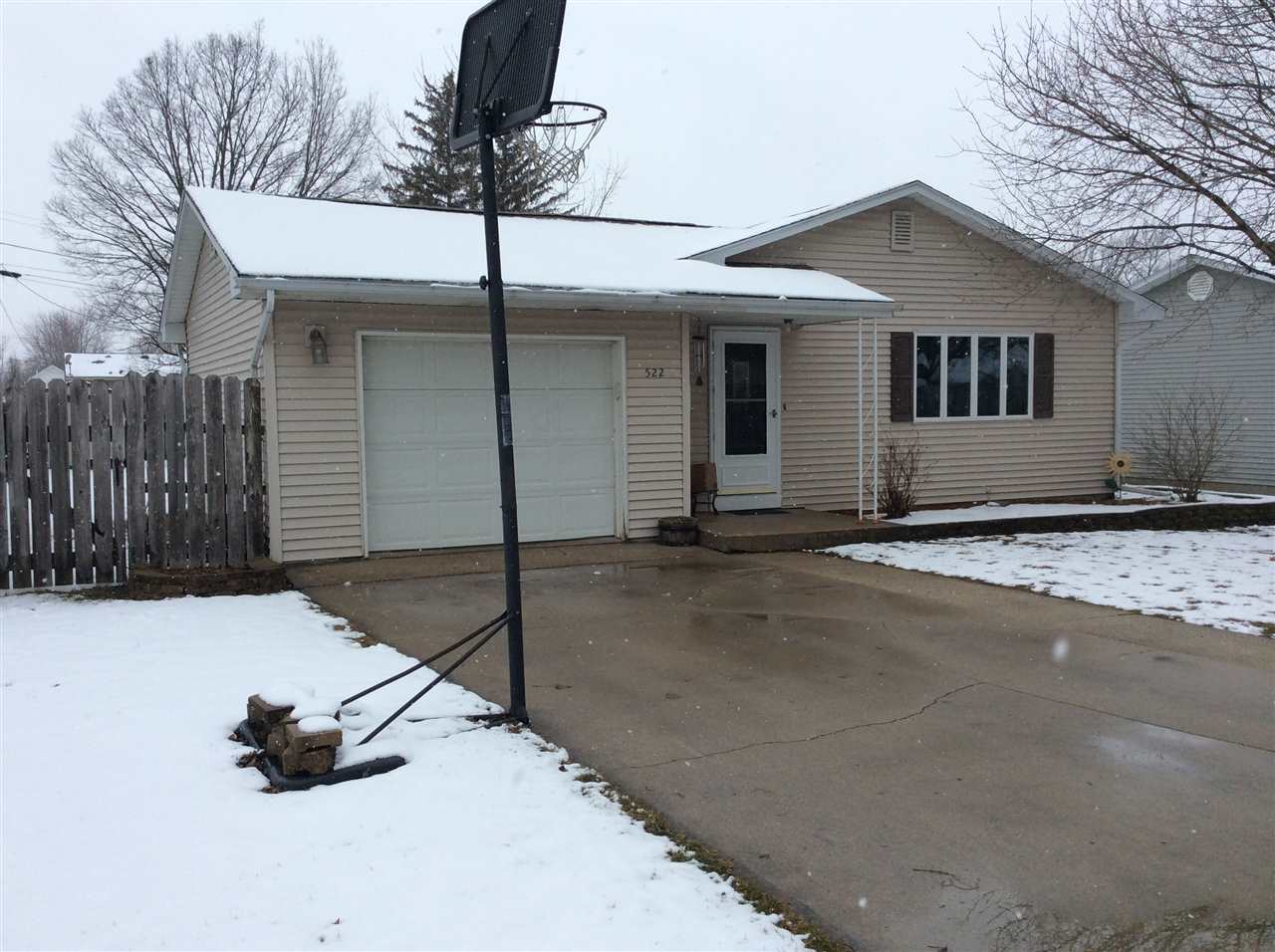 522 South 5th Street Decatur, IN 46733 - Photo 4 of 26