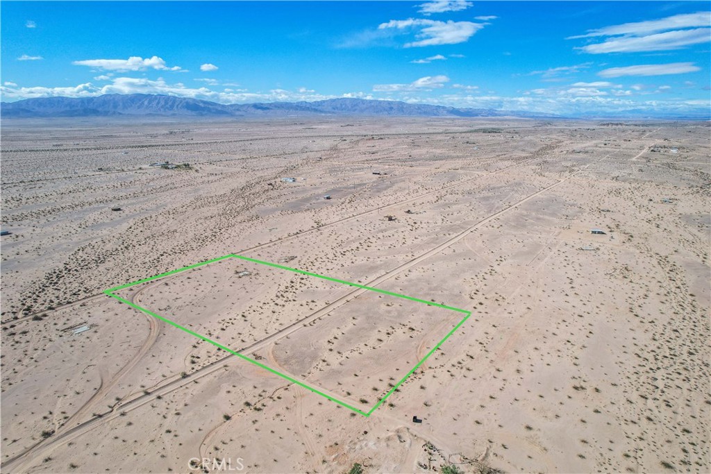 82480 Pipeline Road Twentynine Palms, CA 92277 - Photo 7 of 21 a view of an ocean beach