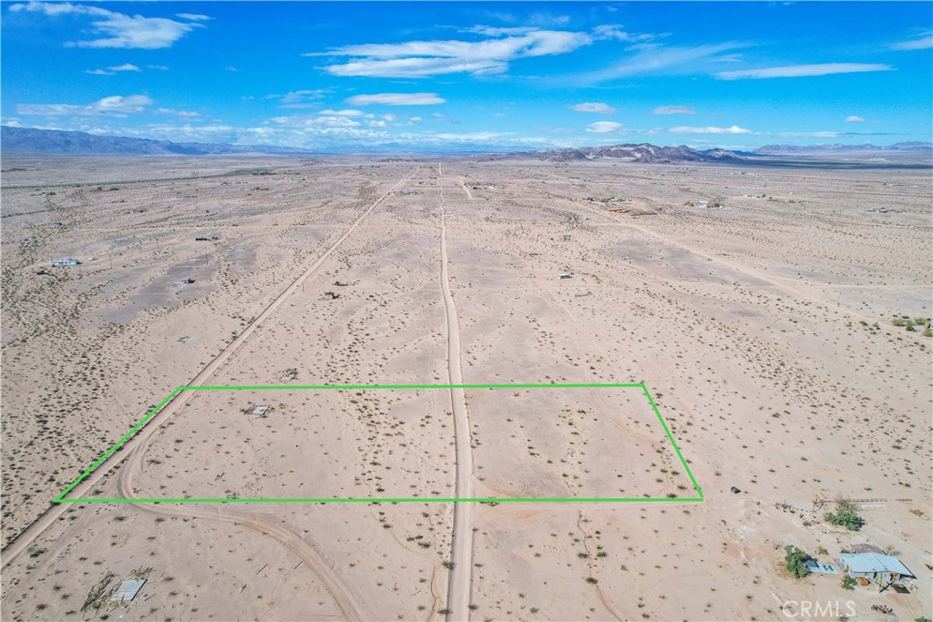 82480 Pipeline Road Twentynine Palms, CA 92277 - Photo 8 of 21 a view of beach with beach