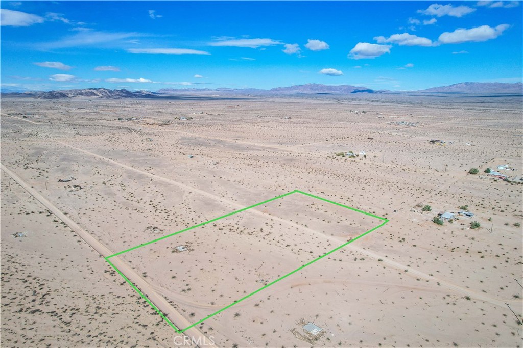 82480 Pipeline Road Twentynine Palms, CA 92277 - Photo 9 of 21 a view of beach and ocean