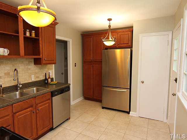 431 Ridgefield Road Chapel Hill, NC 27517 - Photo 2 of 18 Gallery Image 2