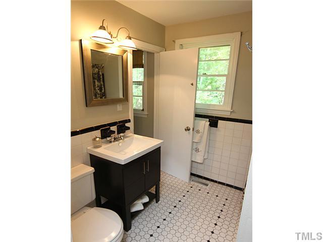 431 Ridgefield Road Chapel Hill, NC 27517 - Photo 6 of 18 Gallery Image 6