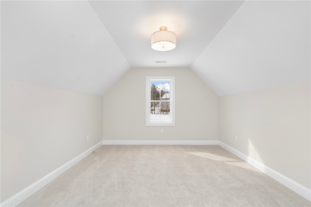 61 Cardinal Road Cranston, RI 02921 - Photo 23 of 26