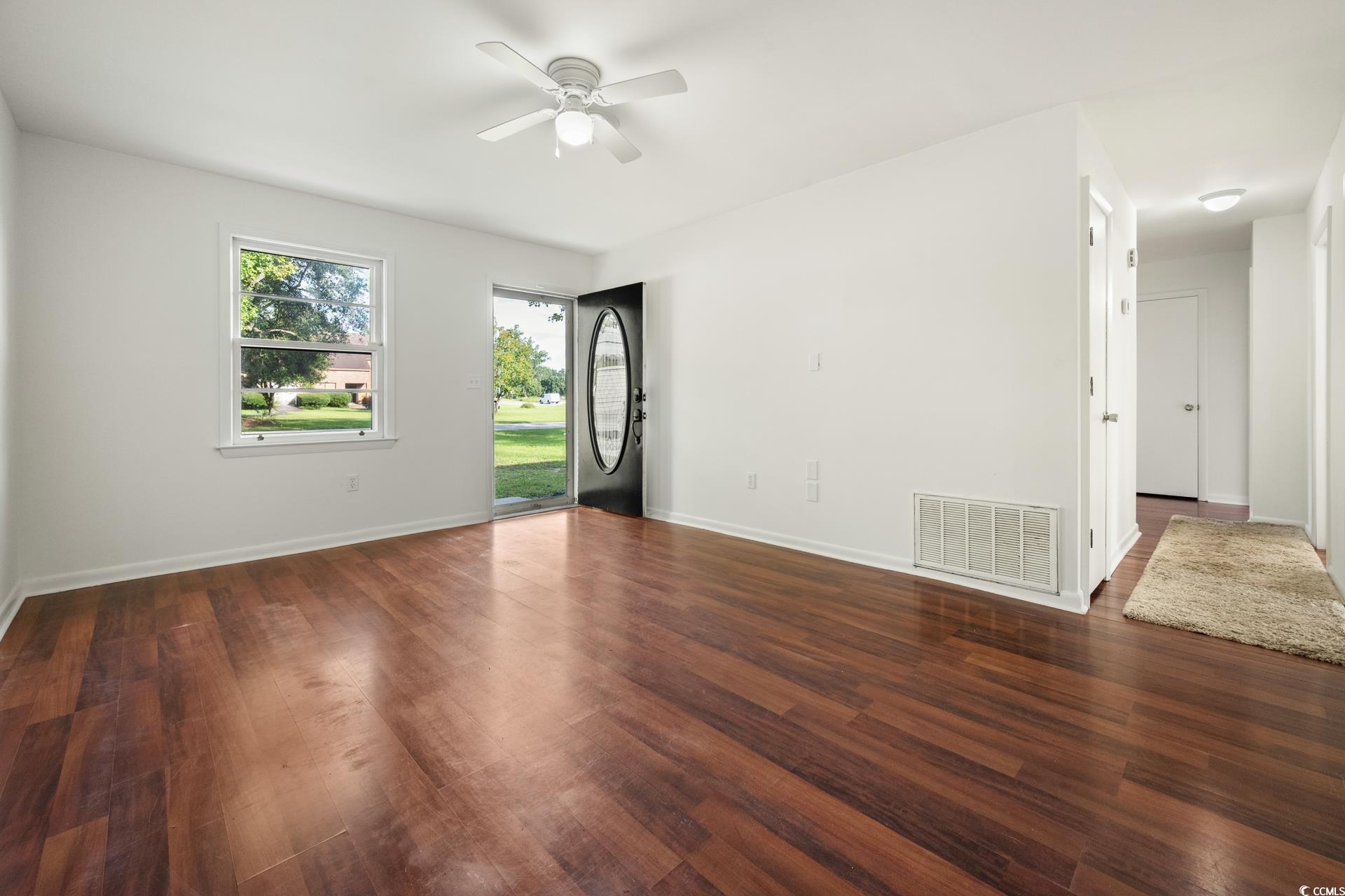 1607 Oak Street Georgetown, SC 29440 - Photo 4 of 31