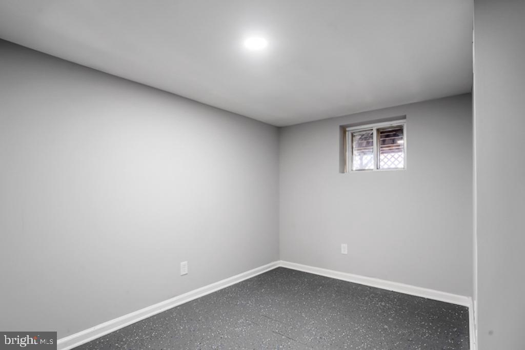 3217 Round Road Brooklyn, MD 21225 - Photo 33 of 52