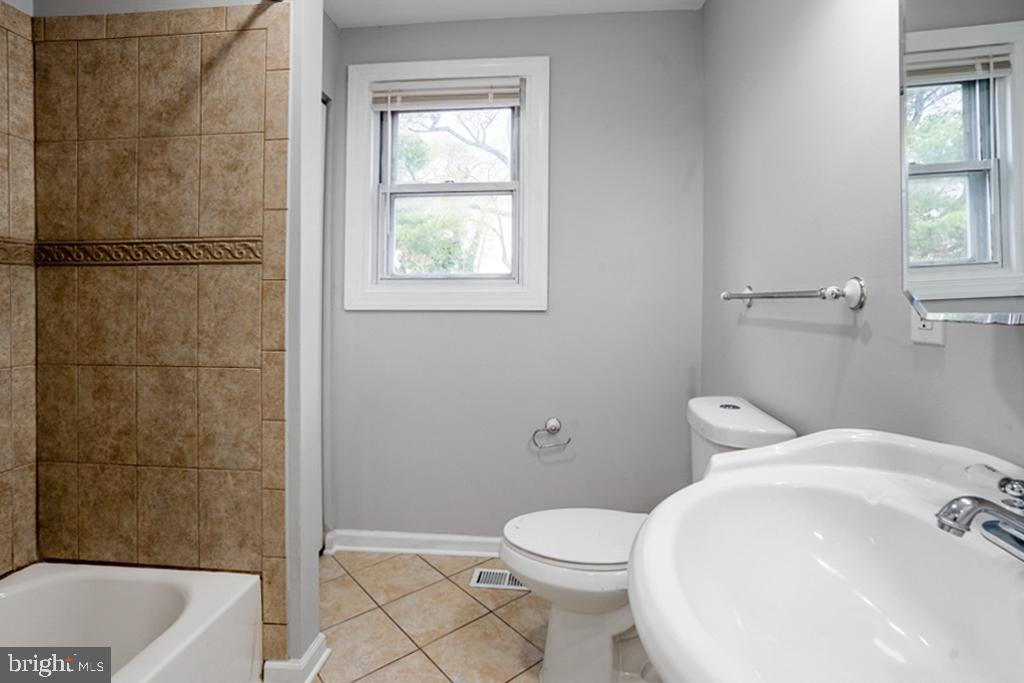 3217 Round Road Brooklyn, MD 21225 - Photo 41 of 52