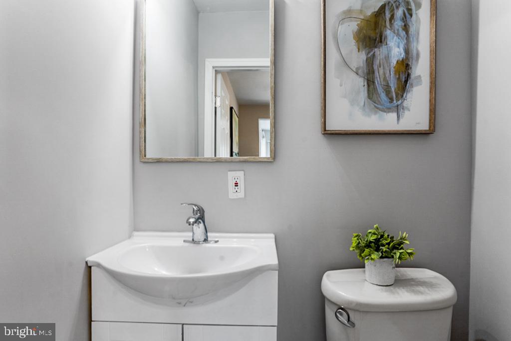 3217 Round Road Brooklyn, MD 21225 - Photo 9 of 52