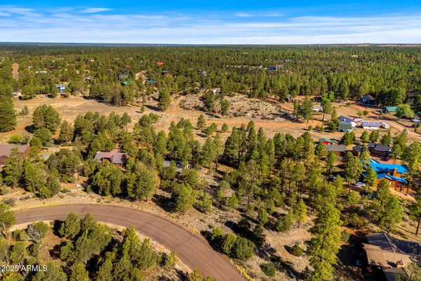 $67,777 | 2794 Sky Hawk Drive, Unit 140, Overgaard, AZ 85933