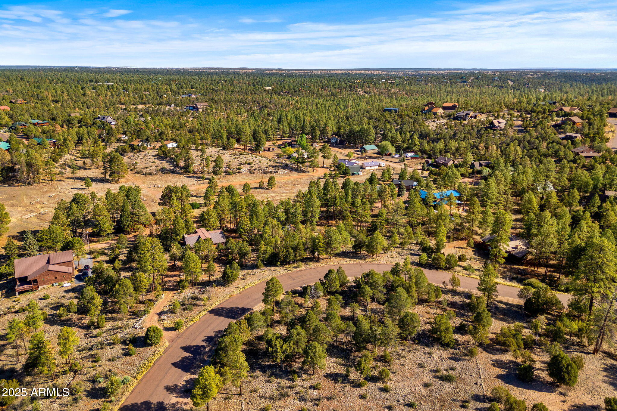 2794 Sky Hawk Drive, Unit 140 Overgaard, AZ 85933 - Photo 9 of 16 a view of city and ocean
