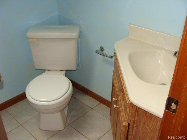 15625 Beech Daly Road Taylor, MI 48180 - Photo 7 of 14 bathroom 2