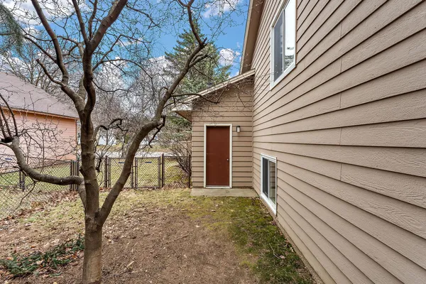 $424,900 | 11483 Pheasant Lane North, Maple Grove, MN 55369