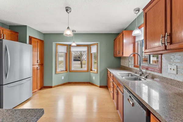 $424,900 | 11483 Pheasant Lane North, Maple Grove, MN 55369