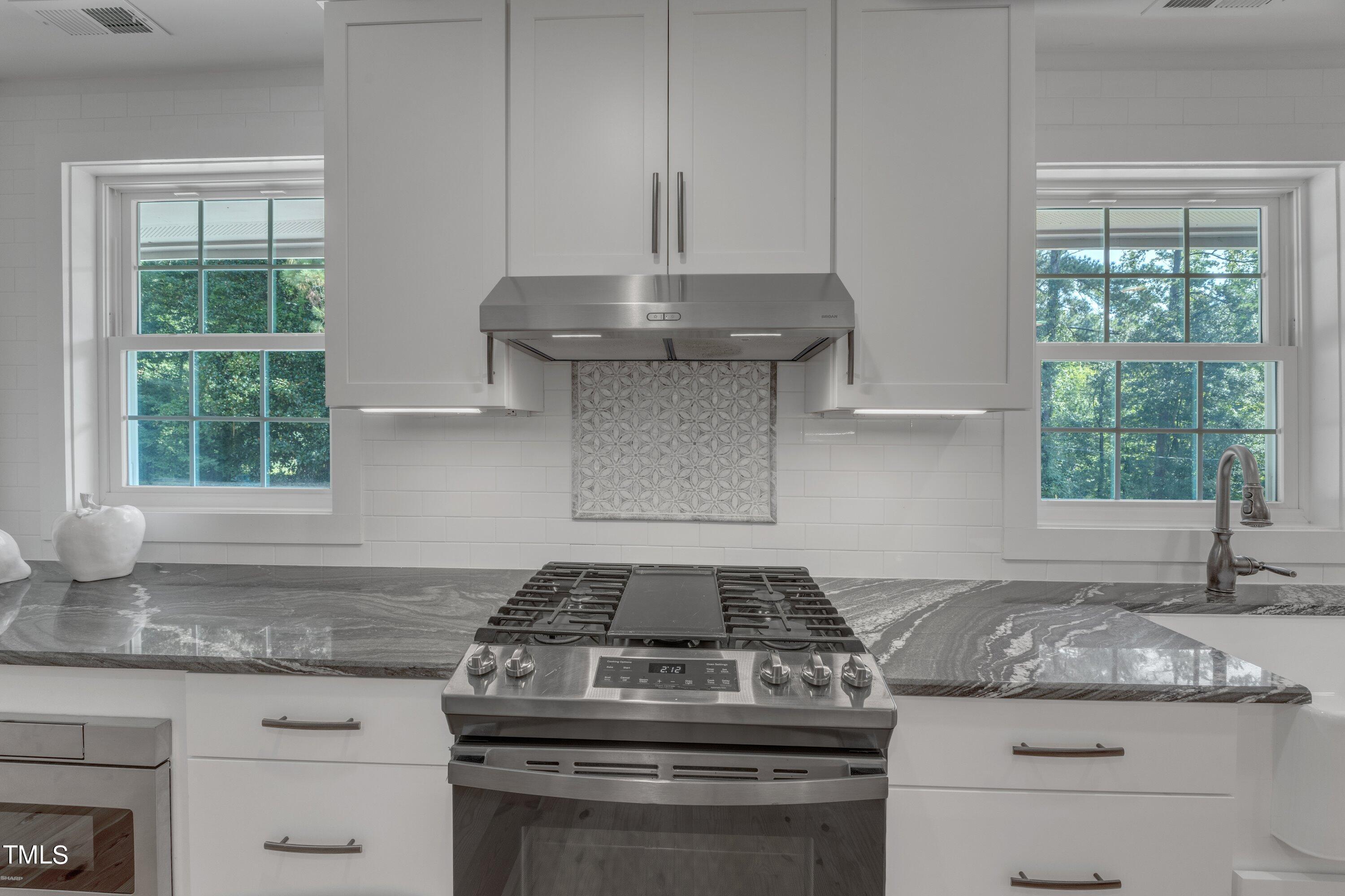 103 Longview Lake Drive Raleigh, NC 27610 - Photo 21 of 66 051-103 Longview Lake-50
