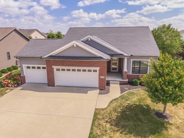 $441,500 | 1116 Travertine Road, Normal, IL 61761