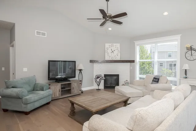 $441,500 | 1116 Travertine Road, Normal, IL 61761