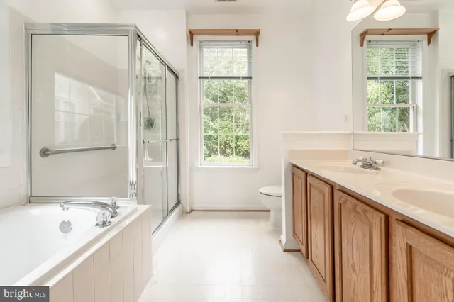 $675,000 | 6868 Saddle Run Way, Gainesville, VA 20155