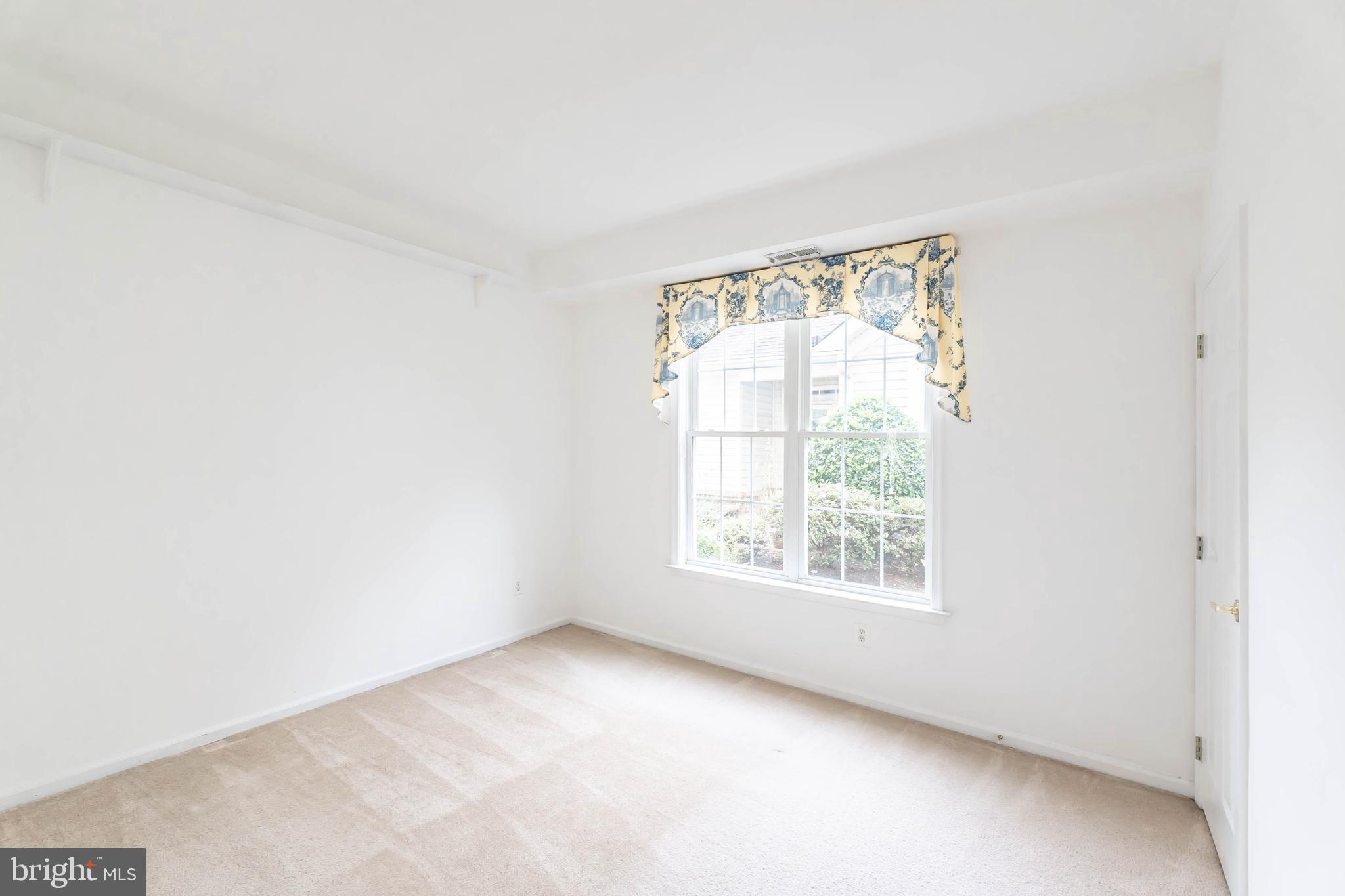 6868 Saddle Run Way Gainesville, VA 20155 - Photo 27 of 59 Bedroom 2