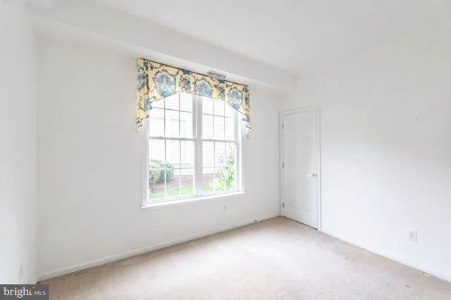 $675,000 | 6868 Saddle Run Way, Gainesville, VA 20155