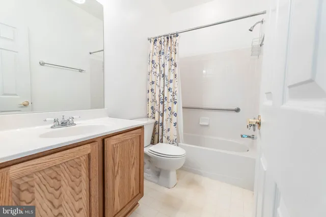 $675,000 | 6868 Saddle Run Way, Gainesville, VA 20155