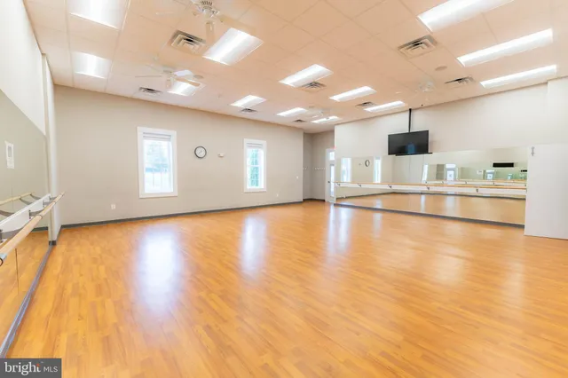 $675,000 | 6868 Saddle Run Way, Gainesville, VA 20155