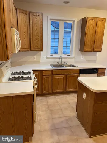 $675,000 | 6868 Saddle Run Way, Gainesville, VA 20155