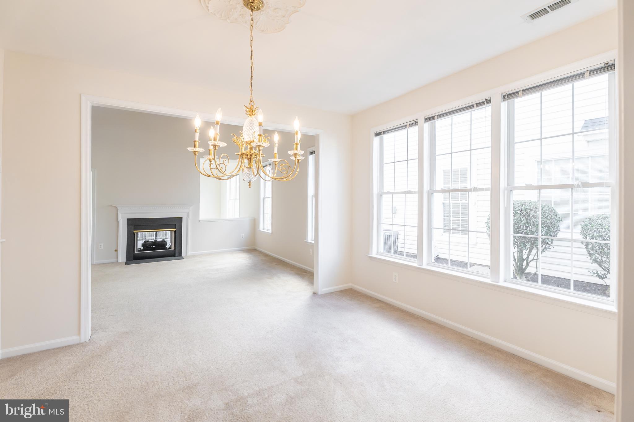 6868 Saddle Run Way Gainesville, VA 20155 - Photo 10 of 59 Dining Room