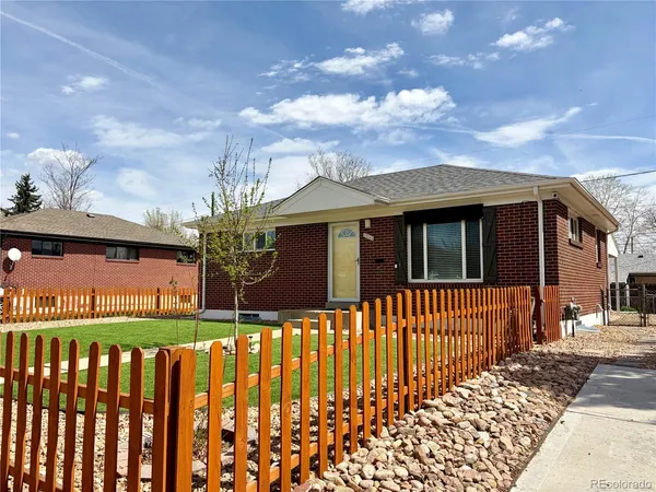 $474,900 | 10844 Pearl Court, Northglenn, CO 80233