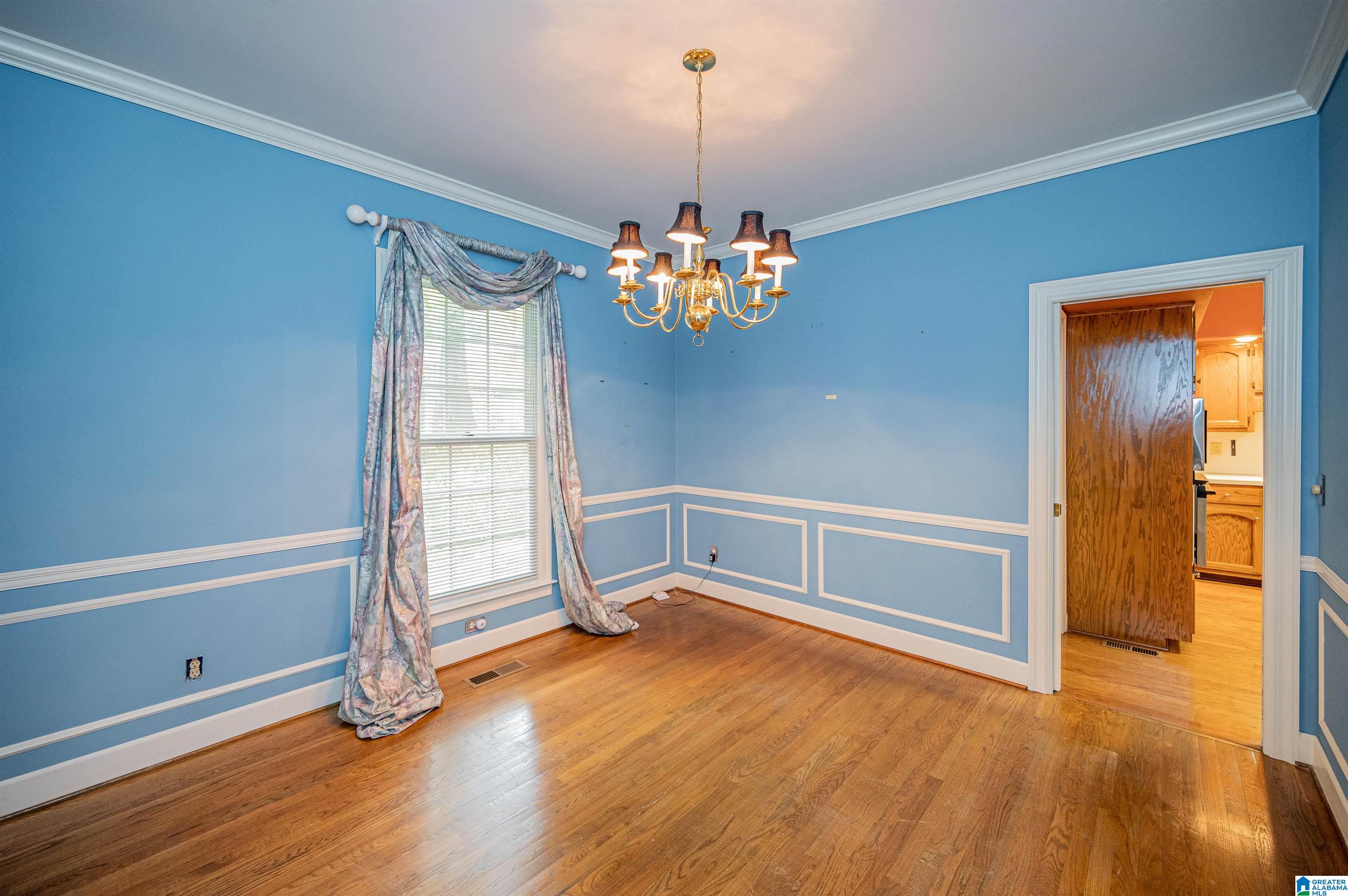 144 Oakmont Road Birmingham, AL 35244 - Photo 4 of 48
