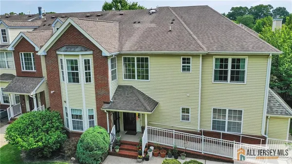 $460,000 | 157 Forest Drive, Unit 157, Piscataway, NJ 08854