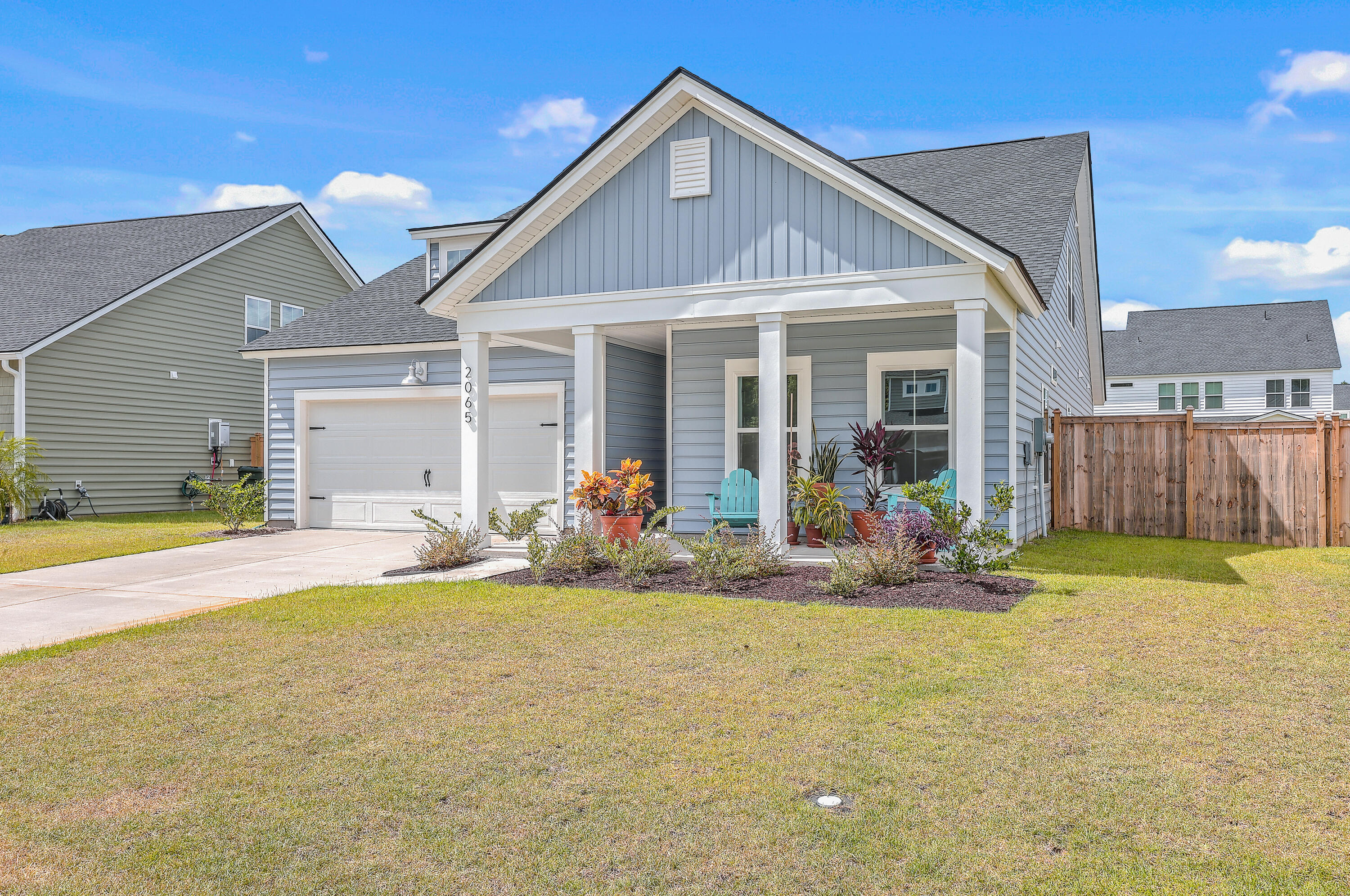 2065 Nola Run Ridgeville, SC 29472 - Photo 8 of 39 Front of Home