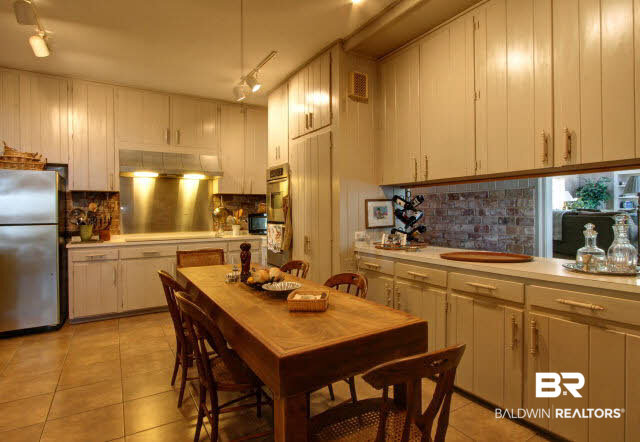 22701 Ecor Rouge Lane Fairhope, AL 36532 - Photo 18 of 45 kitchen