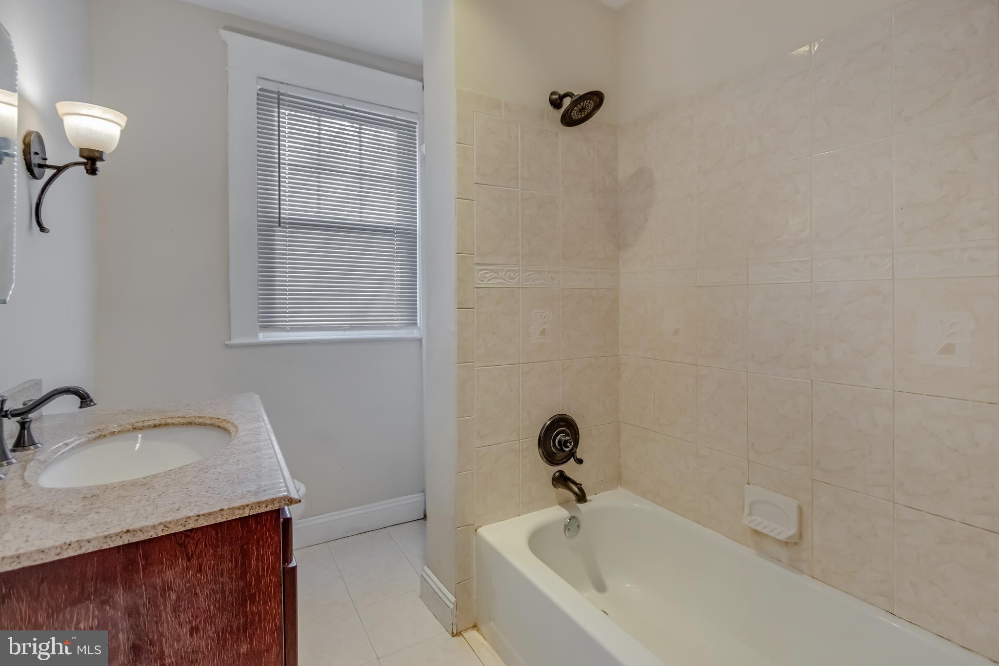 3700 Cedardale Road Baltimore, MD 21215 - Photo 21 of 44 FULL BATHROOM
