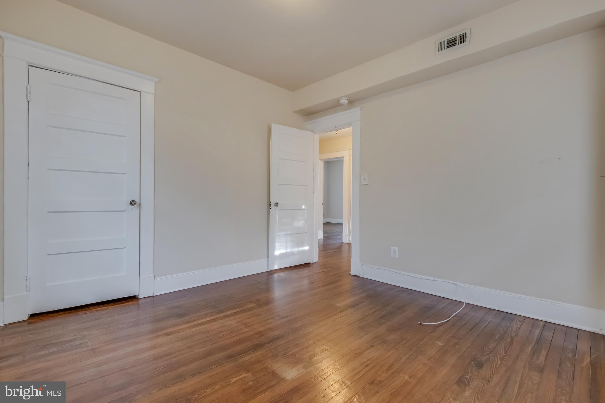 3700 Cedardale Road Baltimore, MD 21215 - Photo 29 of 44 Gallery Image 29