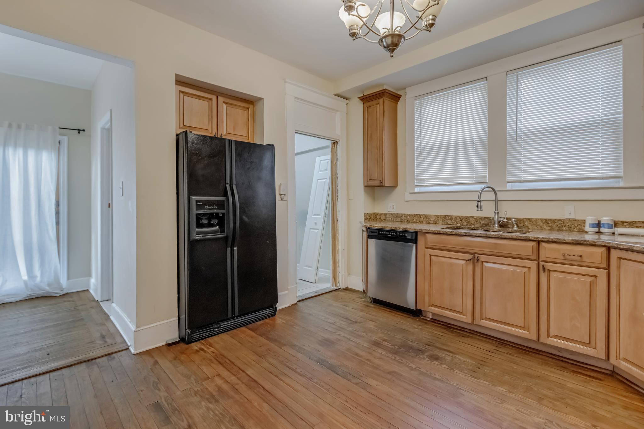 3700 Cedardale Road Baltimore, MD 21215 - Photo 8 of 44 Gallery Image 8