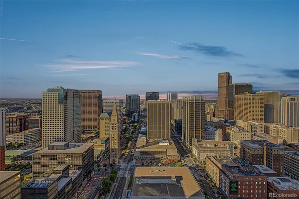 $389,000 | 1020 15th Street, Unit 40E, Denver, CO 80202