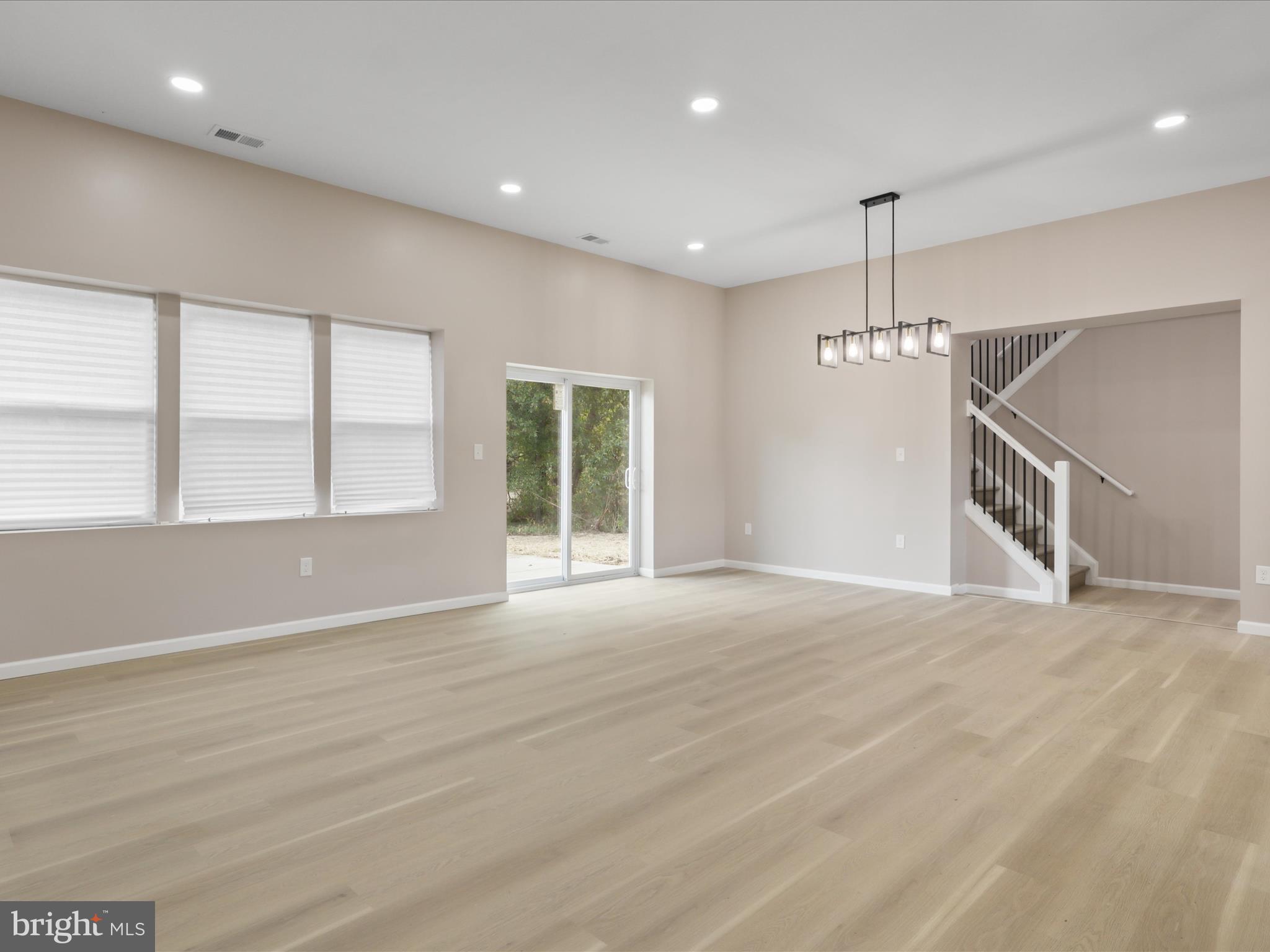 8039 Chancellor Road Fredericksburg, VA 22407 - Photo 5 of 42