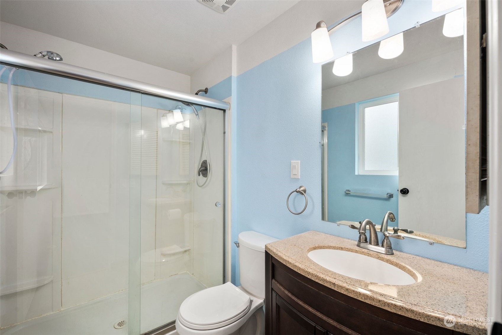 4406 Northeast 24th Street Renton, WA 98059 - Photo 13 of 27