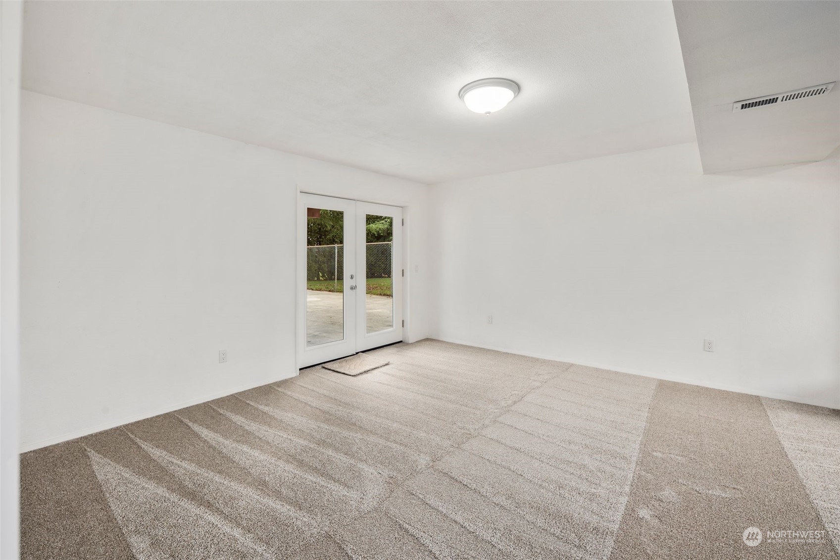 4406 Northeast 24th Street Renton, WA 98059 - Photo 16 of 27