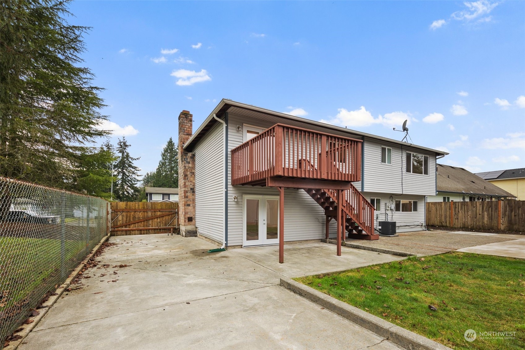 4406 Northeast 24th Street Renton, WA 98059 - Photo 21 of 27