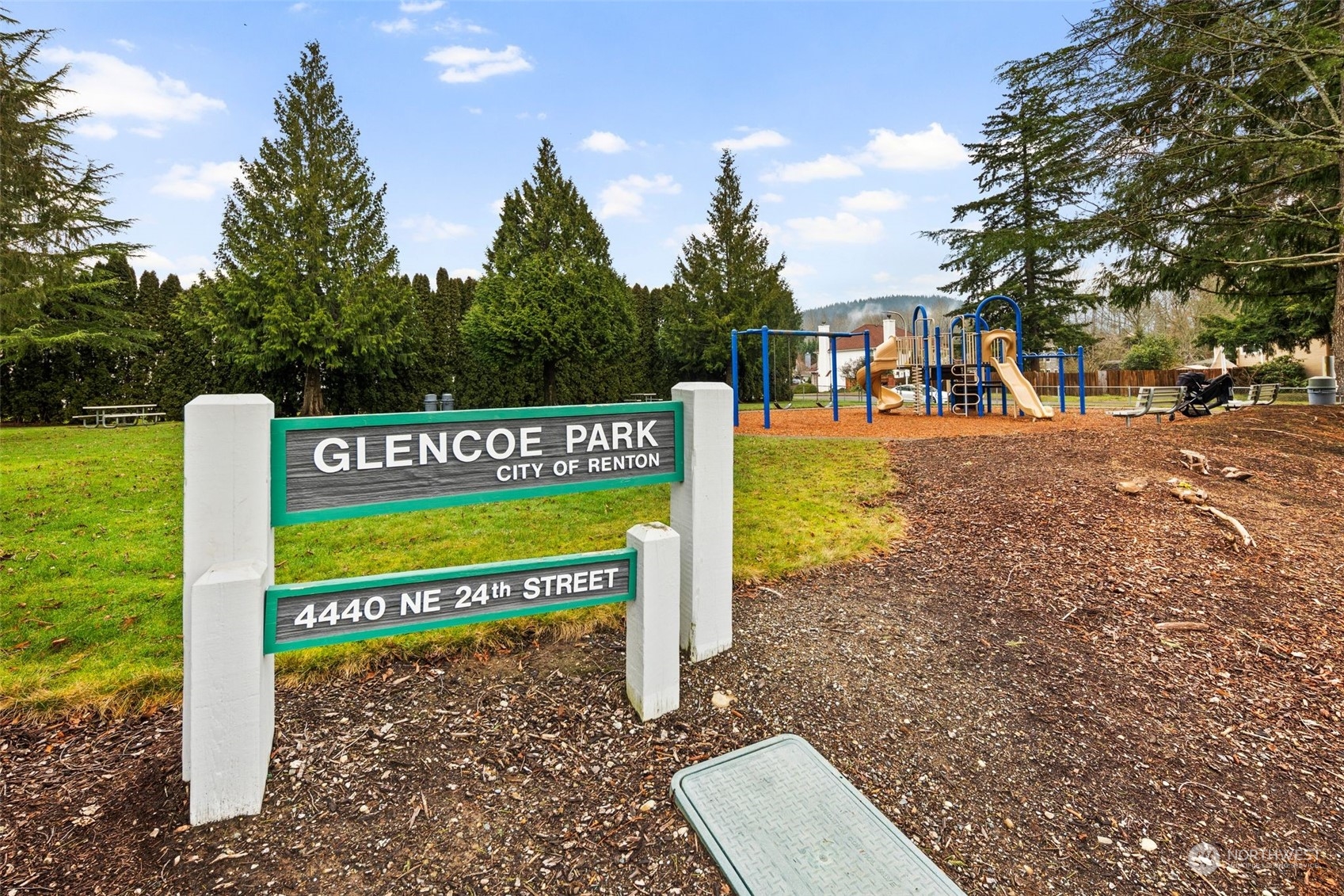 4406 Northeast 24th Street Renton, WA 98059 - Photo 25 of 27