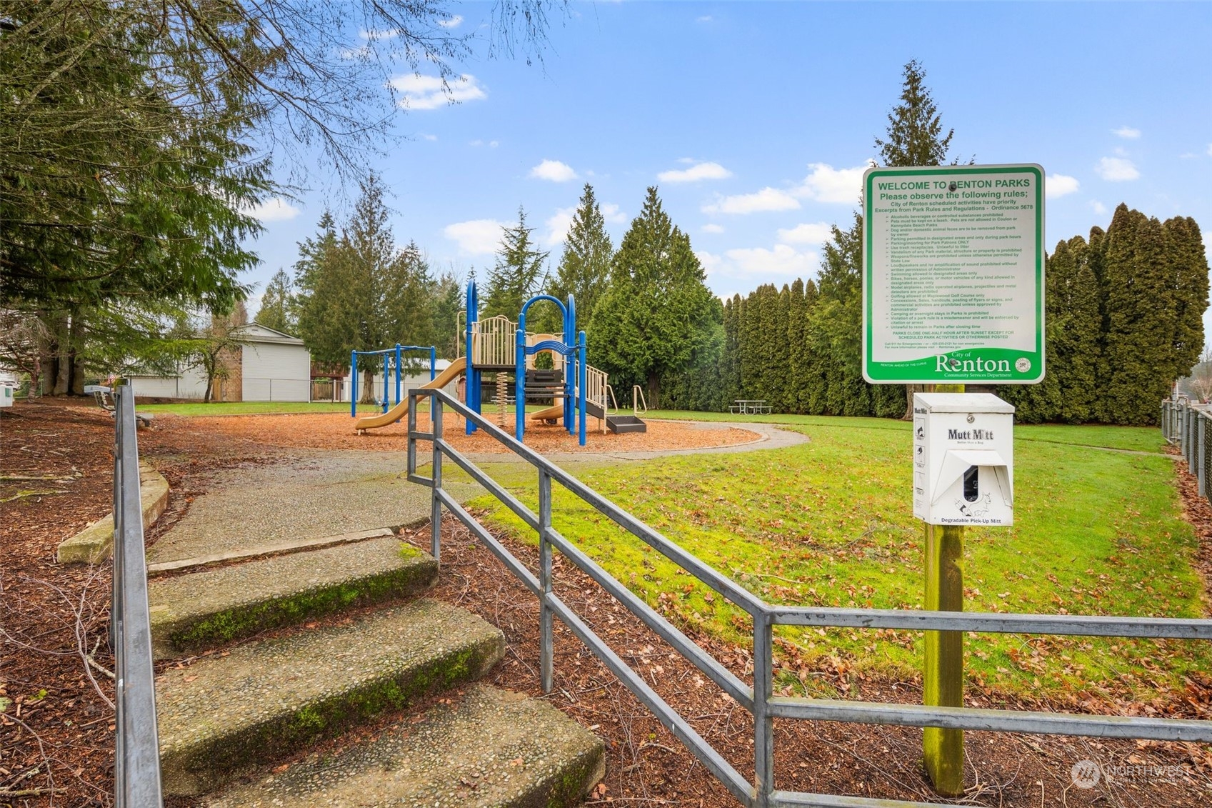 4406 Northeast 24th Street Renton, WA 98059 - Photo 26 of 27