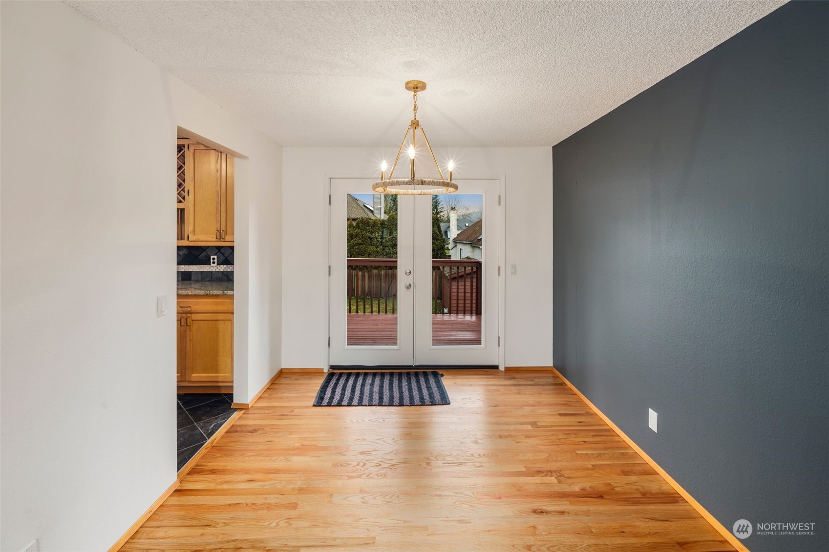 4406 Northeast 24th Street Renton, WA 98059 - Photo 4 of 27