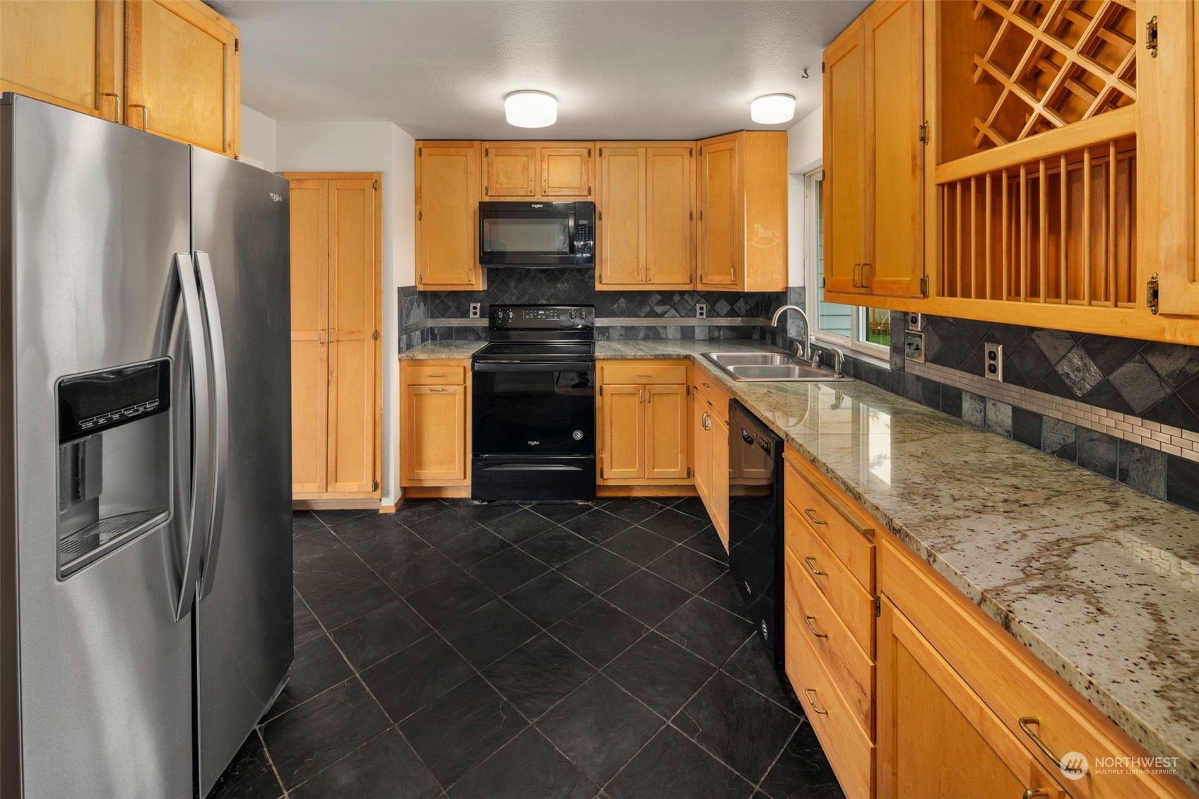 4406 Northeast 24th Street Renton, WA 98059 - Photo 6 of 27