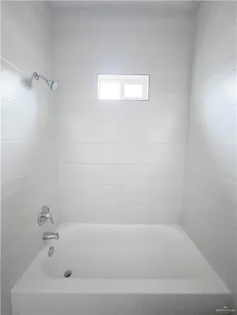 $1,000 | 1208 Shavano Drive, Unit 2, Edinburg, TX 78541